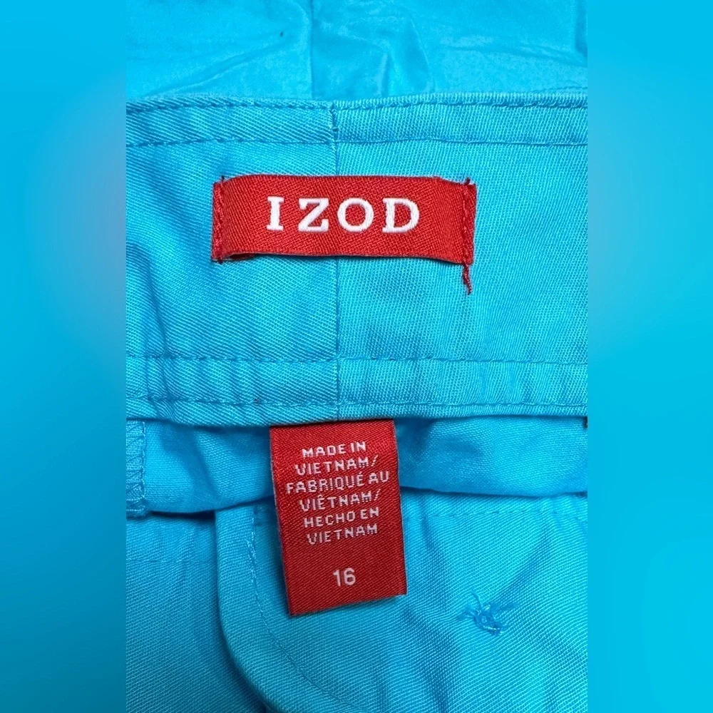 Izod Women’s Shorts Size 16 Bright Blue 5 Pocket